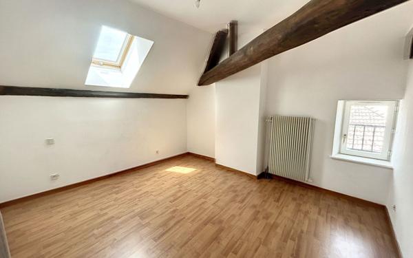 Appartement à louer    3 pièces •  Neufchâteau