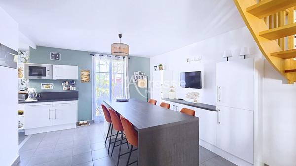 Maison familiale 5 pièces à vendre à Magny le Hongre