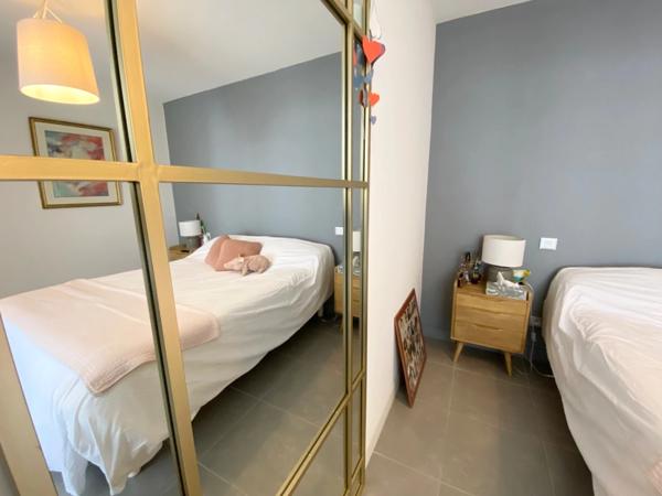 Proche de Nîmes, Maison à vendre 4 pièces de 115 m2, double garage, carport, piscine