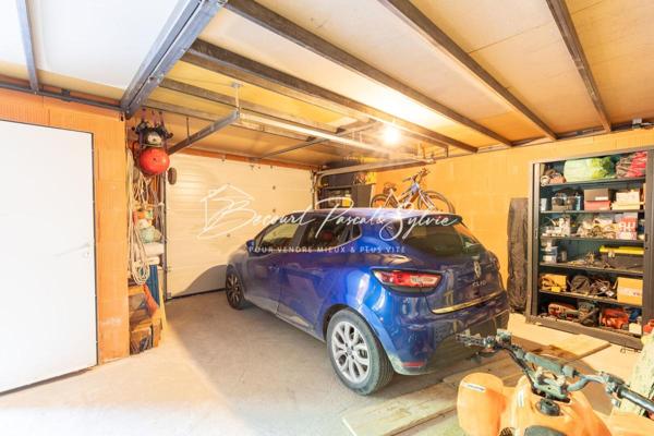 Maison récente 2023 avec garage XXL de 47 m² et mezzanine de 40 m²