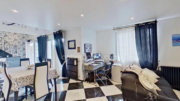 CHENNEVIERES SUR MARNE - Maison familiale avec piscine, sous-sol total et nombreuses dépendances – 187m²