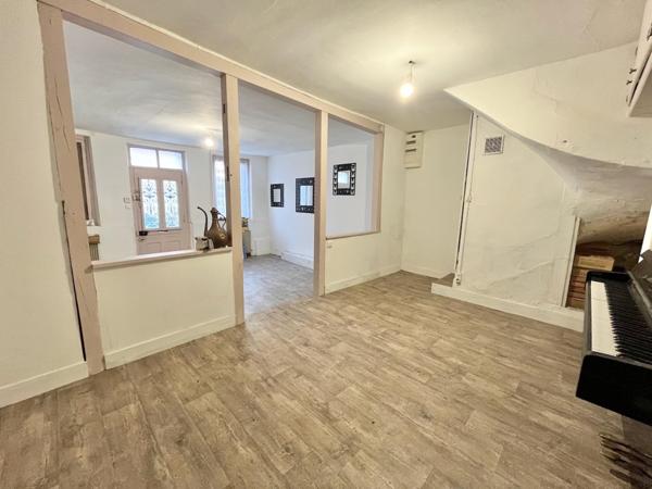 Maison de ville 3 chambres possibilité 5 avec garage