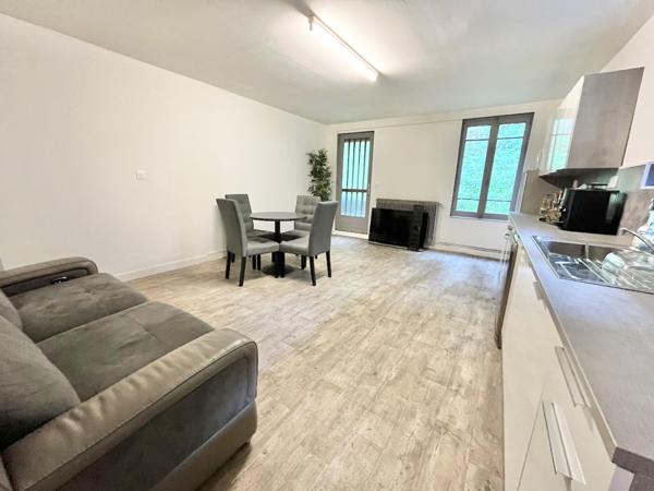 Maison de ville 3 chambres possibilité 5 avec garage