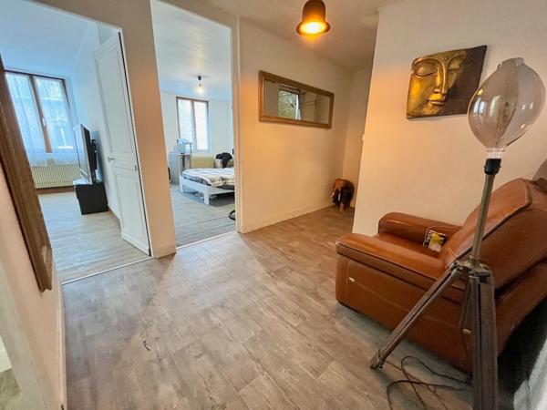 Maison de ville 3 chambres possibilité 5 avec garage