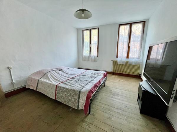 Maison de ville 3 chambres possibilité 5 avec garage