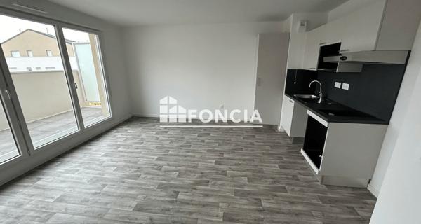 Location Appartement 2 pièces 45.44 m² - Corbeil-essonnes 91100