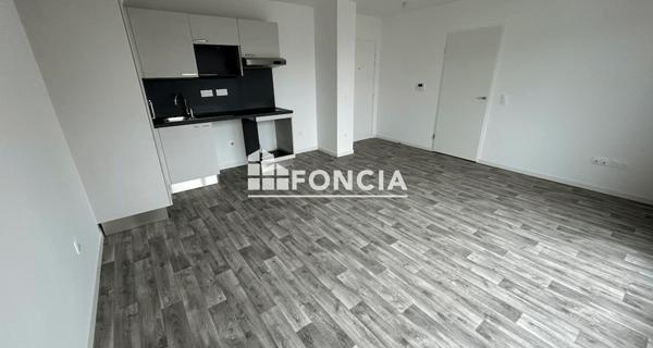 Location Appartement 2 pièces 45.44 m² - Corbeil-essonnes 91100