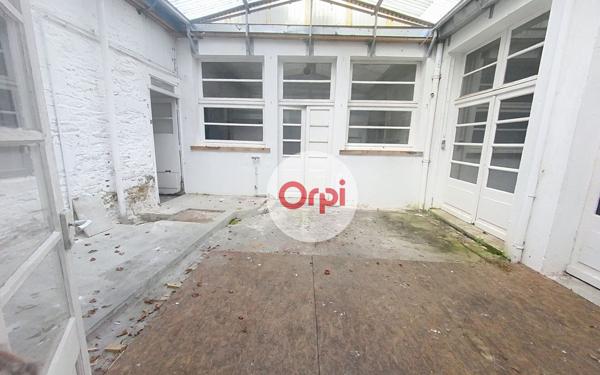 Maison à vendre    9 pièces •  Questembert