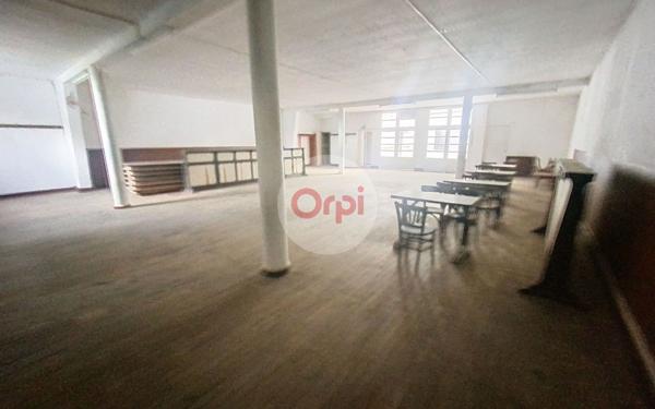 Maison à vendre    9 pièces •  Questembert