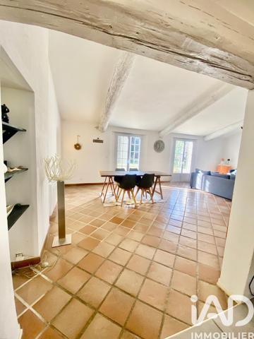 Maison à vendre 5 pièces 140 m² Arles