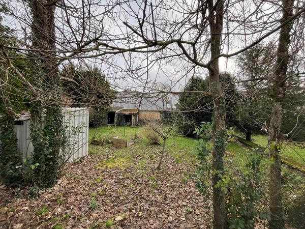 Exclusivité terrain cœur de ville SAINT JEAN D'ANGELY (17)