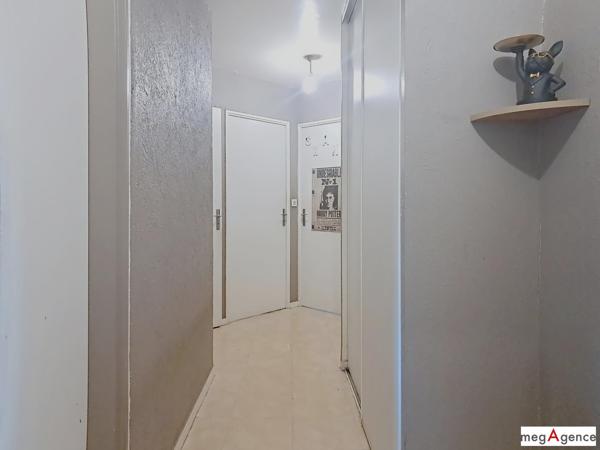 Appartement à REZE, 44400 - 3 pièces 70m²