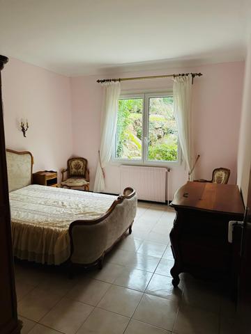 Maison de 115m² avec grand garage et jardin