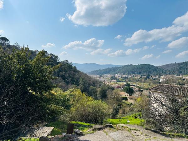 Maison de 115m² avec grand garage et jardin