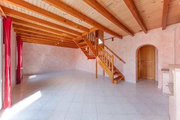 Maison à Châtenoy Le Royal de 110 m² avec 4 chambres