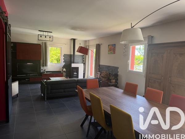 Maison à vendre 7 pièces 182 m² Pélissanne