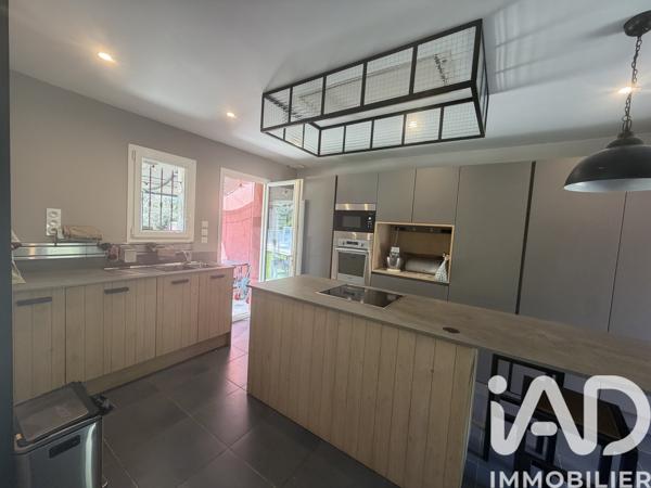 Maison à vendre 7 pièces 182 m² Pélissanne