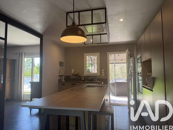 Maison à vendre 7 pièces 182 m² Pélissanne