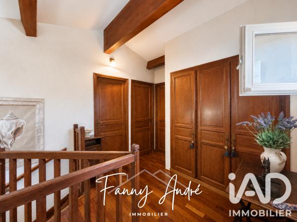 Maison à vendre 7 pièces 165 m² Le Castellet