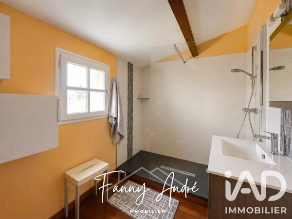 Maison à vendre 7 pièces 165 m² Le Castellet