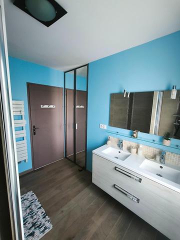 Maison à SAINT-JULIEN-DES-LANDES, 85150 - 5 pièces 110m²