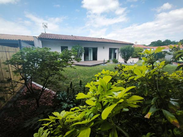 Maison à SAINT-JULIEN-DES-LANDES, 85150 - 5 pièces 110m²