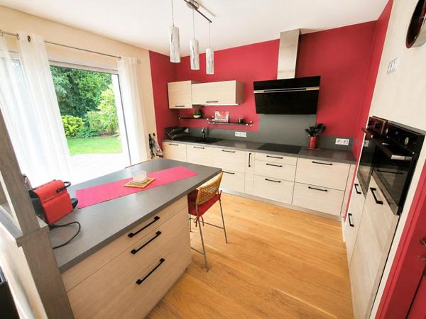 Maison à SAINT-JULIEN-DES-LANDES, 85150 - 5 pièces 110m²