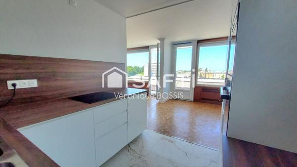 très beau T5 entièrement rénové, résidence Le Chatelet, quartier des Halles La Roche sur Yon