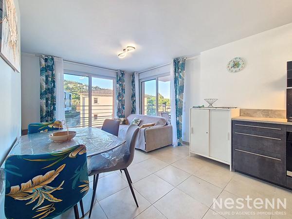 Appartement Cavalaire-sur-mer 2 pièce(s) 43 m2 avec terrasse et balcon proche de BONPORTEAU