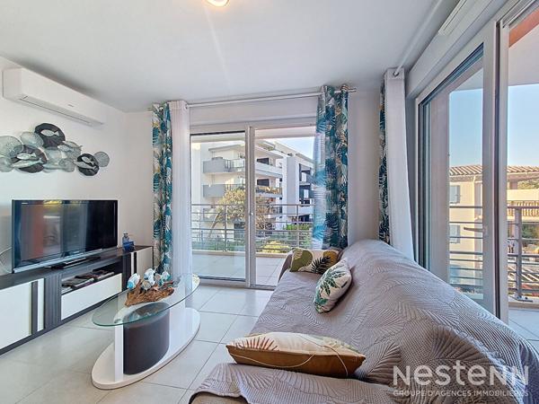 Appartement Cavalaire-sur-mer 2 pièce(s) 43 m2 avec terrasse et balcon proche de BONPORTEAU