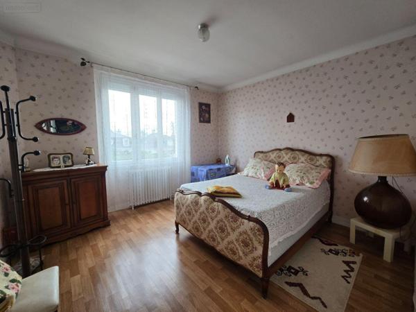 Maison de ville à vendre à Redon en Ille-et-Vilaine (35600), ref : 143/261M