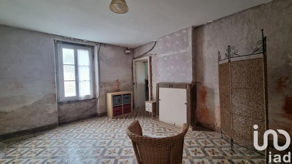 Maison 2 pièces de 54 m² à Lys-Haut-Layon (49310)