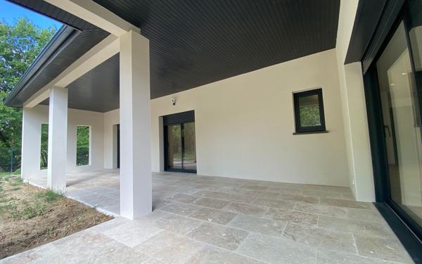 Maison à vendre    5 pièces •  Nègrepelisse