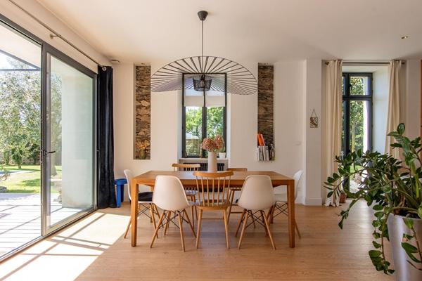 Maison Familiale Authentique avec Piscine