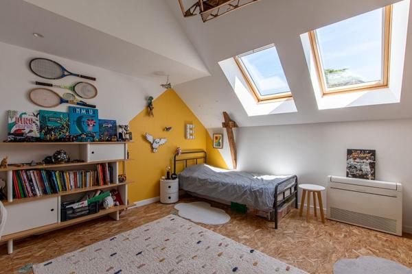 Maison Familiale Authentique avec Piscine