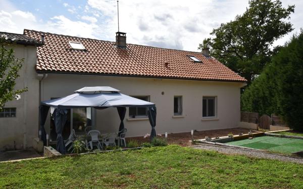 Maison à vendre    5 pièces •  Suaux