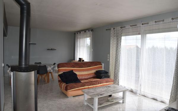 Maison à vendre    5 pièces •  Suaux