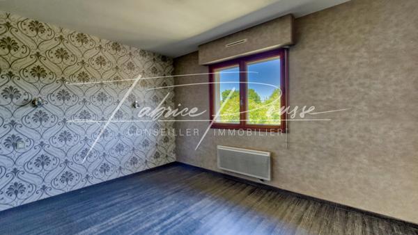 Tonnay-Charente (17430) Maison à rénover avec Hangar de 750m2