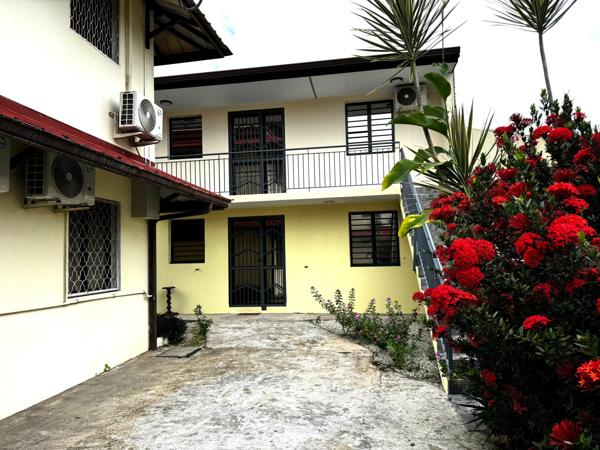 Immeuble à CAYENNE, 97300 - 355m²