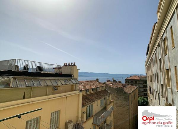 Appartement à louer    2 pièces • 72,57 m2 Ajaccio
