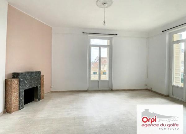Appartement à louer    2 pièces • 72,57 m2 Ajaccio