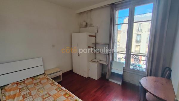 Vente
                Appartement64 m² - 3 Pièces -
                    AUBERVILLIERS (93300)