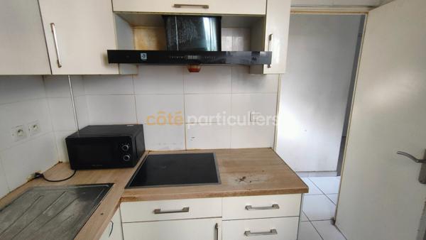 Vente
                Appartement64 m² - 3 Pièces -
                    AUBERVILLIERS (93300)