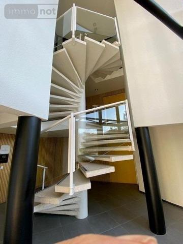 Entrepôt et bureaux à vendre à Quimper dans le Finistère (29000), ref : MA 1342