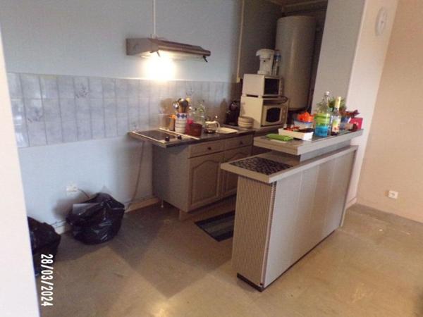 CENTRE VILLE   pièces