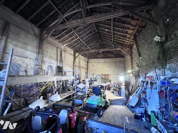 Ensemble immobilier 14 pièces 385 m² Chatillon sur Cher.