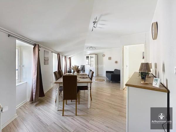 Location Appartement 3 pièces 80 m2 à Le Coteau