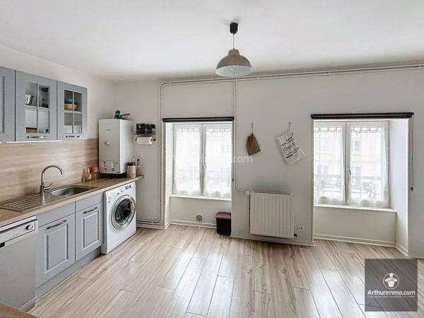 Location Appartement 3 pièces 80 m2 à Le Coteau