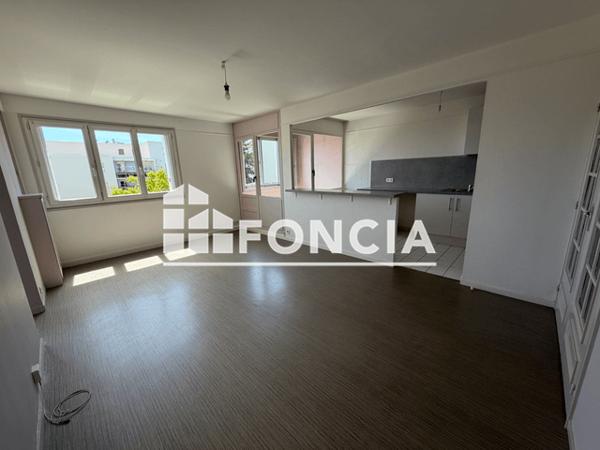 Location Appartement 4 pièces 78.08 m² - 58 RUE PIERRE DE COUBERTIN Mainvilliers 28300