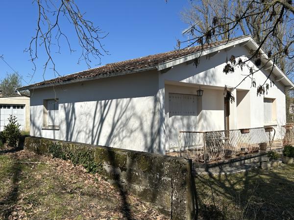 Maison avec dépendance sur grand terrain